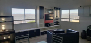 Hermoso Departamento Con Vista al Río y Parrilla